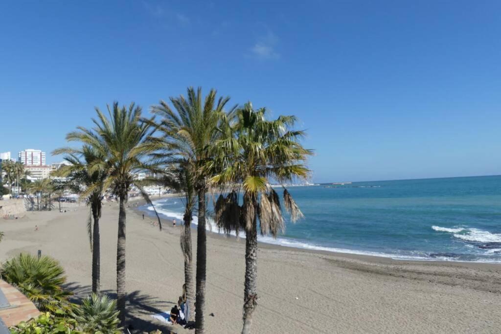 Holiday Rentals Piscina, Playa Parking A 5 Min Caminando Del Puerto De Benalmádena Extérieur photo