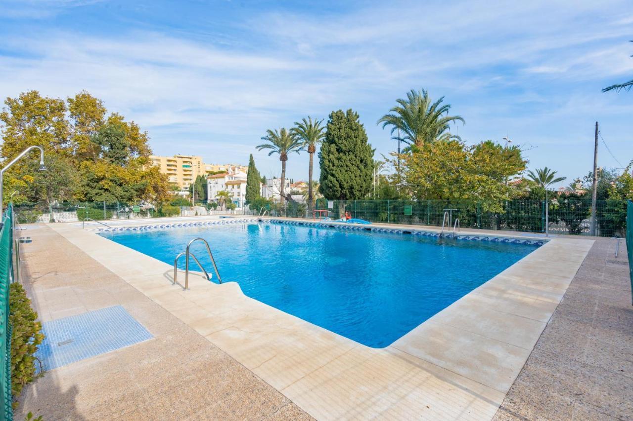 Holiday Rentals Piscina, Playa Parking A 5 Min Caminando Del Puerto De Benalmádena Extérieur photo