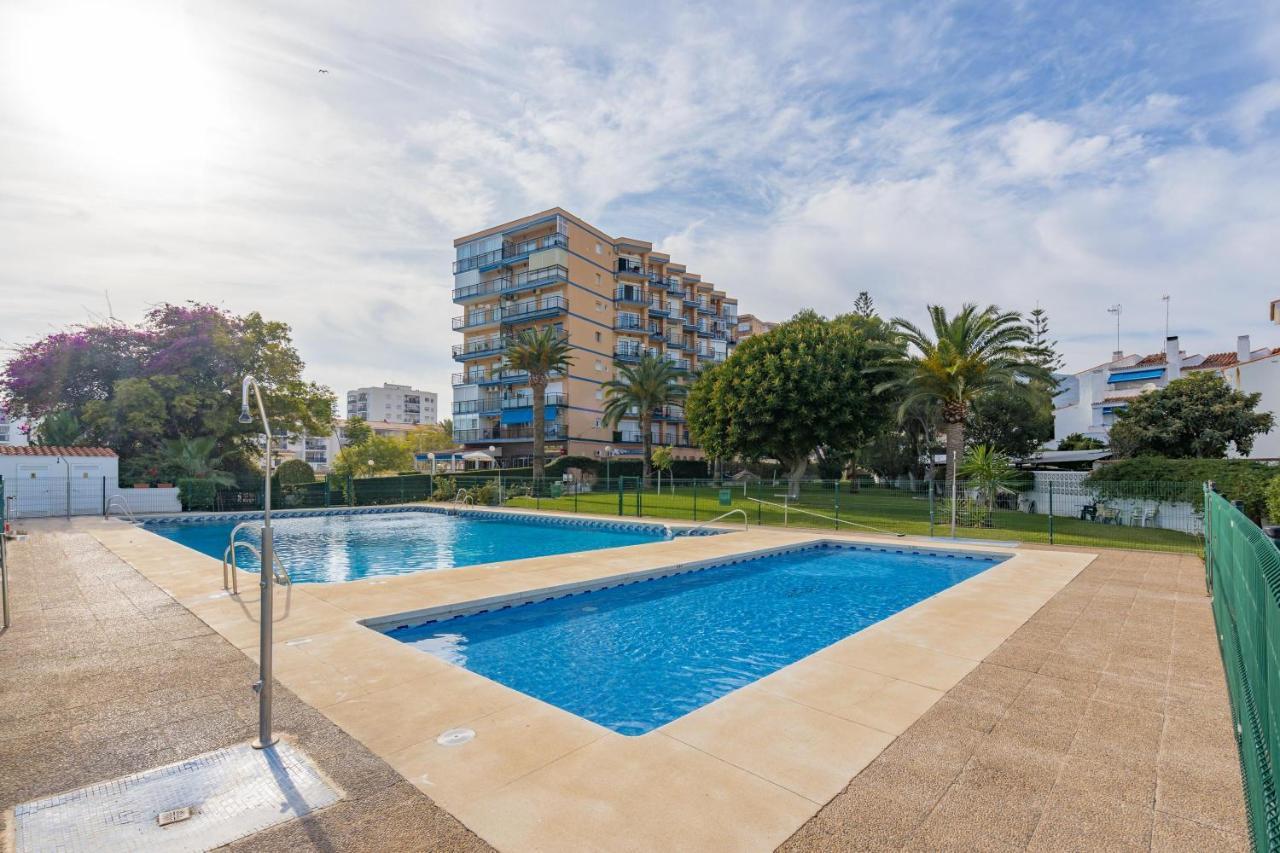 Holiday Rentals Piscina, Playa Parking A 5 Min Caminando Del Puerto De Benalmádena Extérieur photo