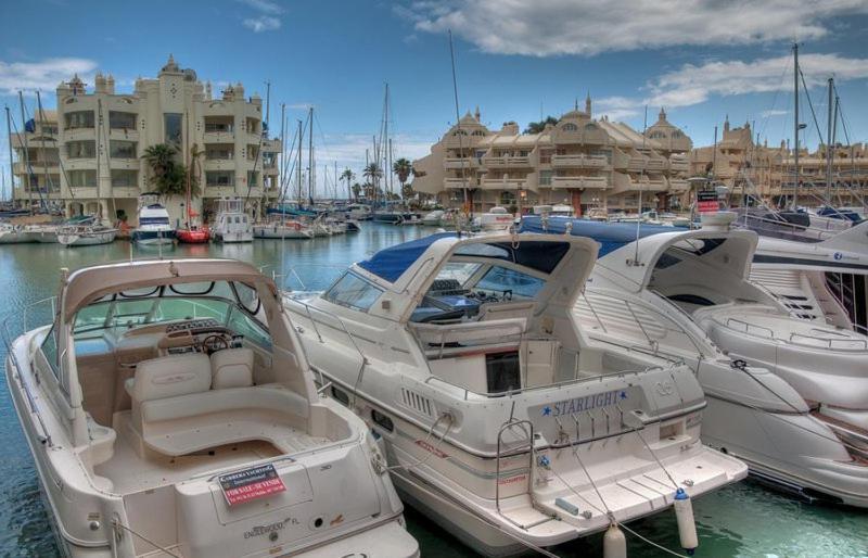 Holiday Rentals Piscina, Playa Parking A 5 Min Caminando Del Puerto De Benalmádena Extérieur photo