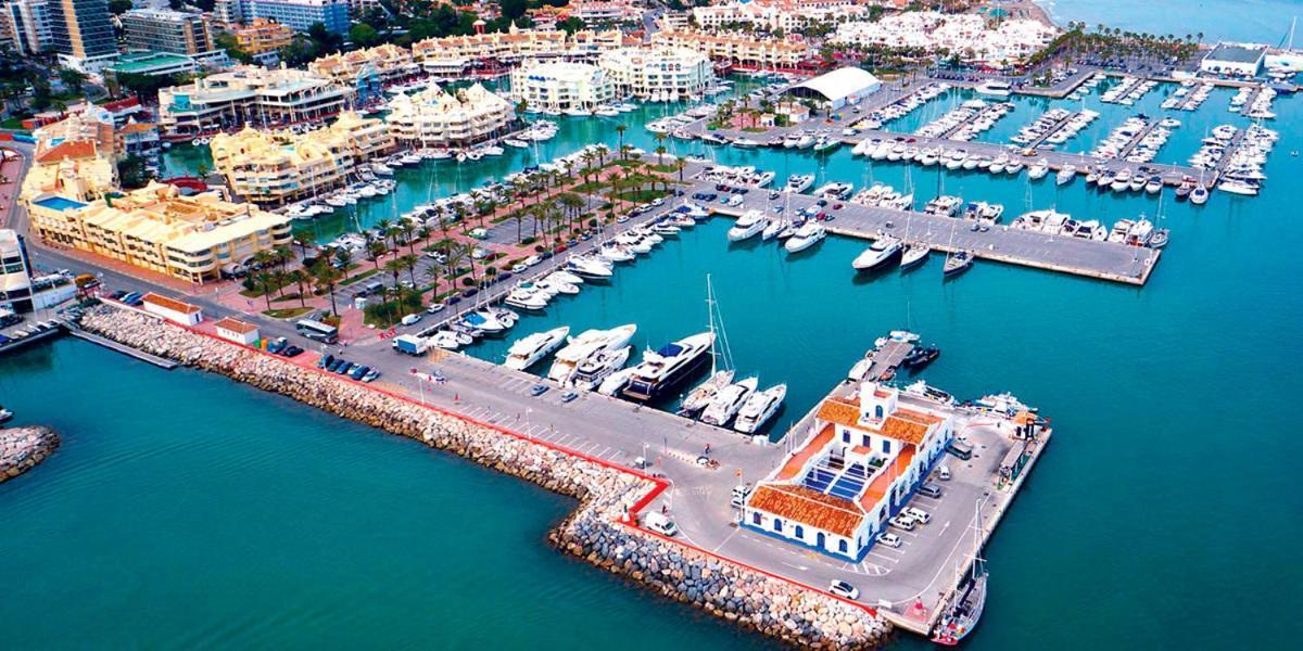 Holiday Rentals Piscina, Playa Parking A 5 Min Caminando Del Puerto De Benalmádena Extérieur photo